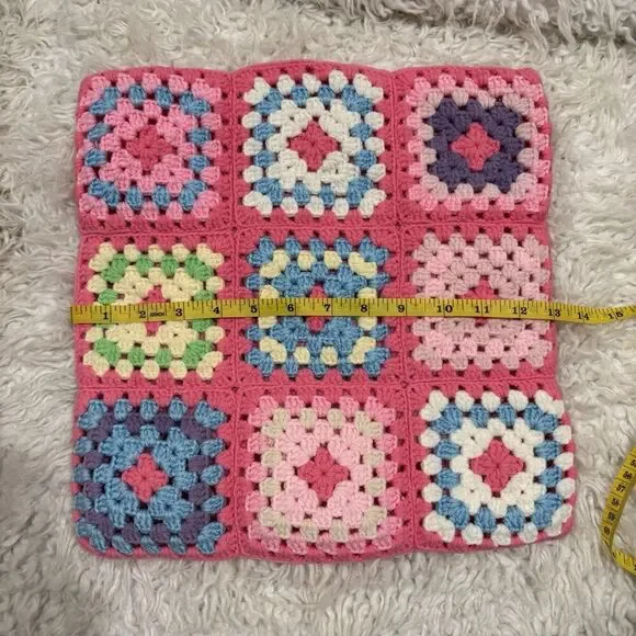 4 VINTAGE Lot Pillowcases Pink Round Crochet Battenburg Lace Square Patchwork - Picture 8 of 11